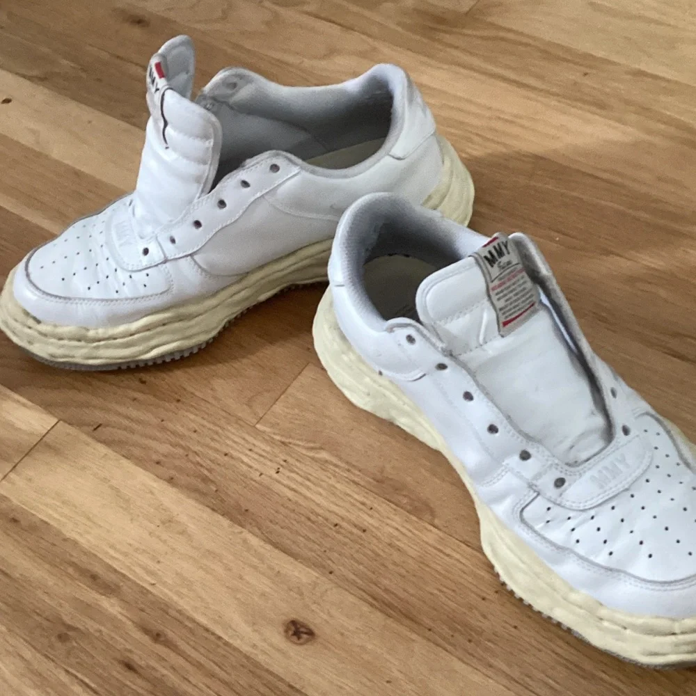 Madison Mihara Yasuhiro Wayne OG White Leather Sneakers. Size 10